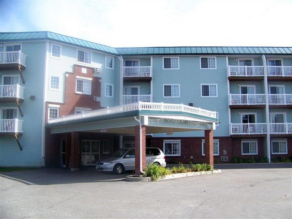 Baymont By Wyndham Essex Burlington Area Hotel Exterior foto