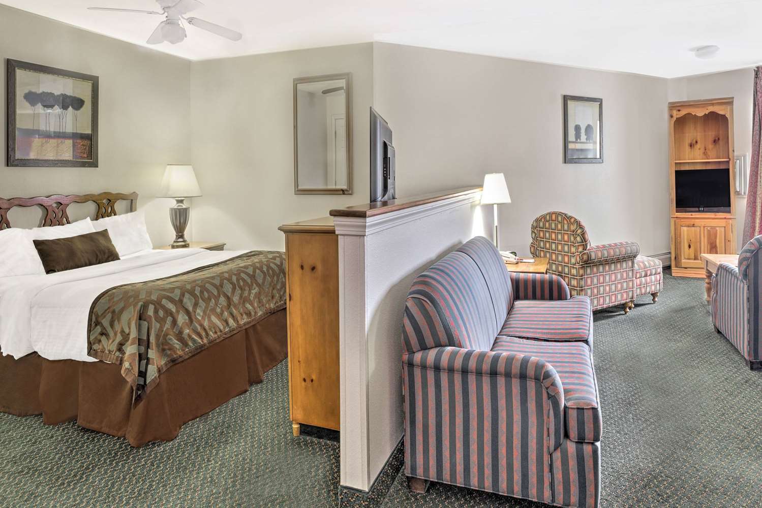 Baymont By Wyndham Essex Burlington Area Hotel Exterior foto